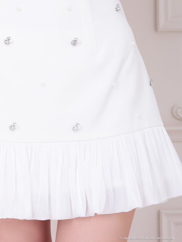 ホワイト モデル:まりん 身長:164cm 着用サイズ:Sサイズ