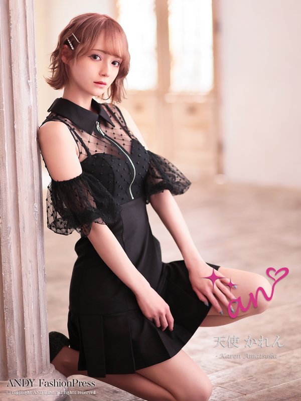 ブラック　モデル：天使かれん　身長：163cm　着用サイズ：Sサイズ