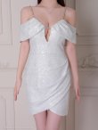 ホワイト モデル：ももか　身長：156cm　着用サイズ：Sサイズ