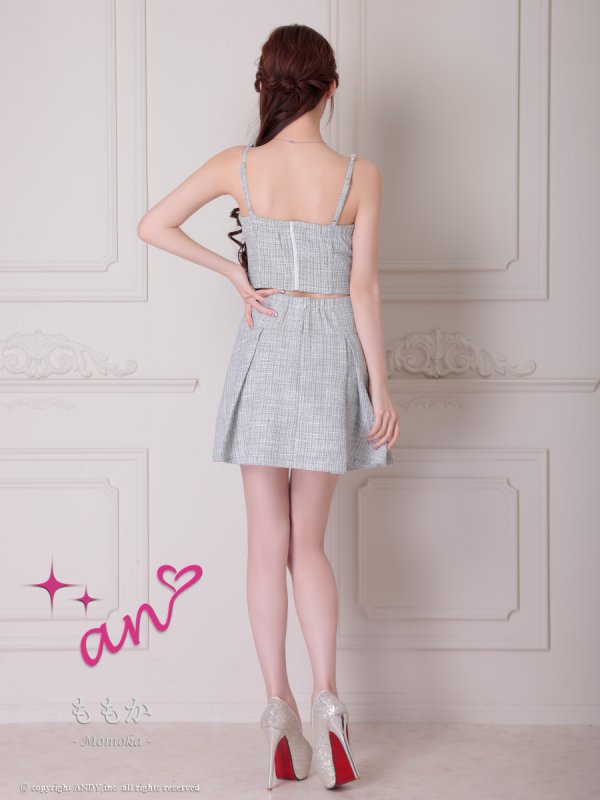 ブラック モデル：ももか　身長：156cm　着用サイズ：Sサイズ