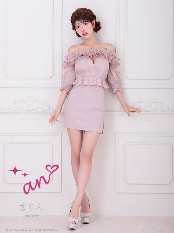 ピンク　モデル：まりん　身長：164cm　着用サイズ：Sサイズ