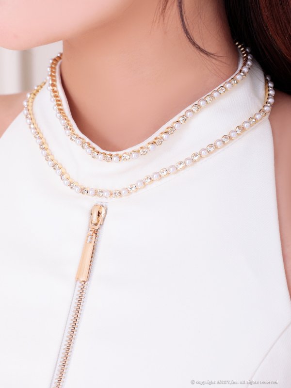 ホワイトxブラック モデル：もみじ　着用サイズ：Sサイズ