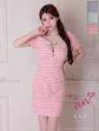 レッド　モデル：ももか　身長：156cm　着用サイズ：Sサイズ