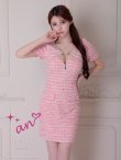 レッド　モデル：ももか　身長：156cm　着用サイズ：Sサイズ