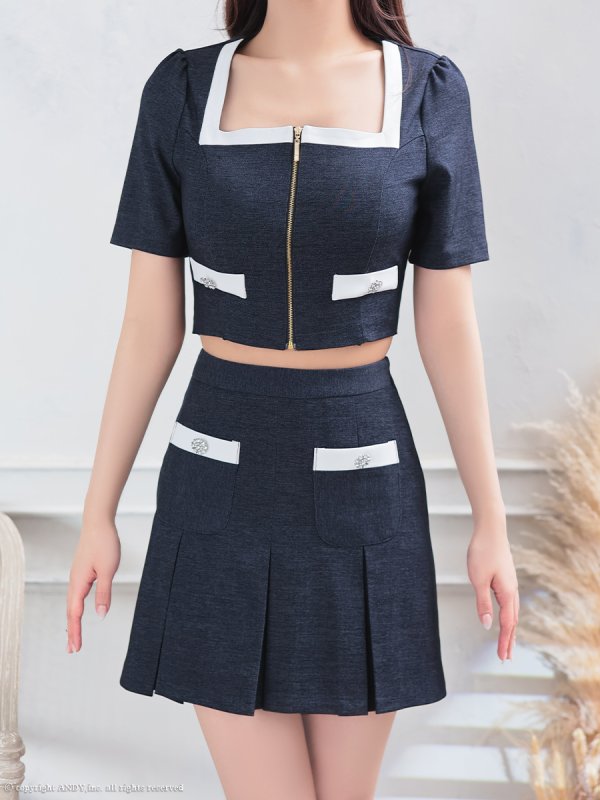 インディゴ　モデル：まりん　着用サイズ：Sサイズ