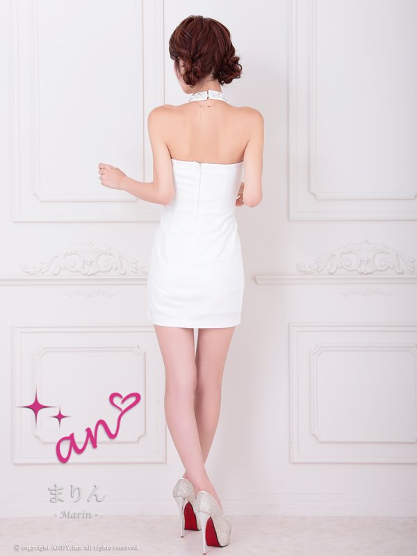 ホワイト モデル：まりん　身長：164cm　着用サイズ：Sサイズ