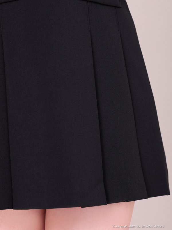 ホワイトxブラック モデル：天使あさまる　着用サイズ：Sサイズ