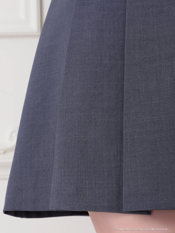 ホワイトxネイビー モデル：まりん　着用サイズ：Sサイズ