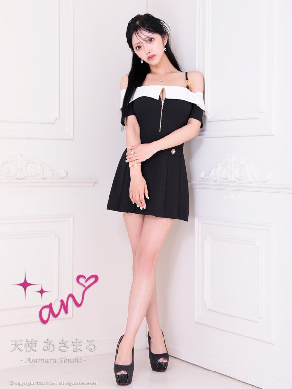 ホワイトxブラック モデル：天使あさまる　着用サイズ：Sサイズ