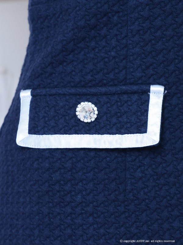 ネイビー×ホワイト モデル：さき　着用サイズ：Sサイズ