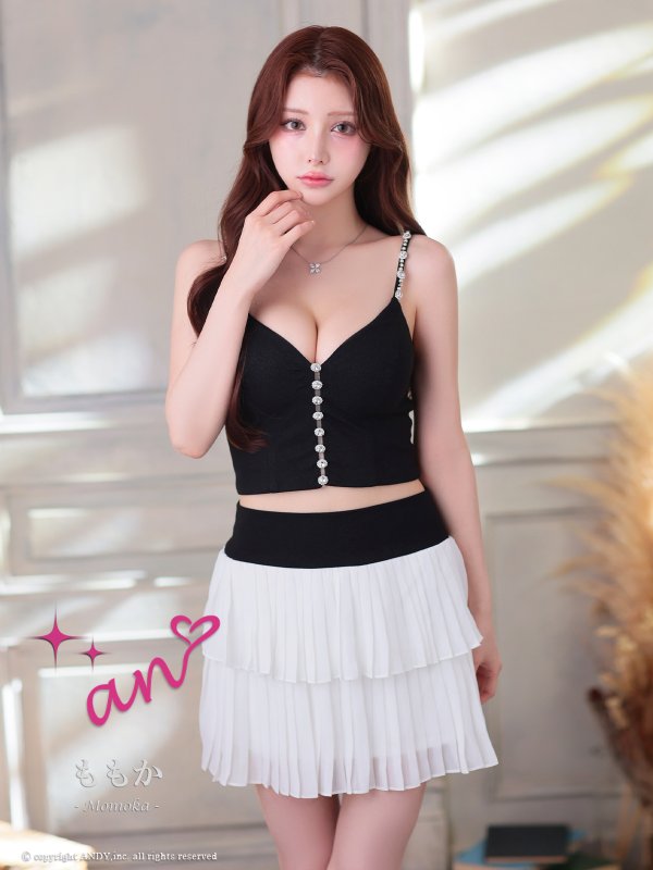 ブラックxホワイト　モデル：ももか　身長：156cm　着用サイズ：Sサイズ