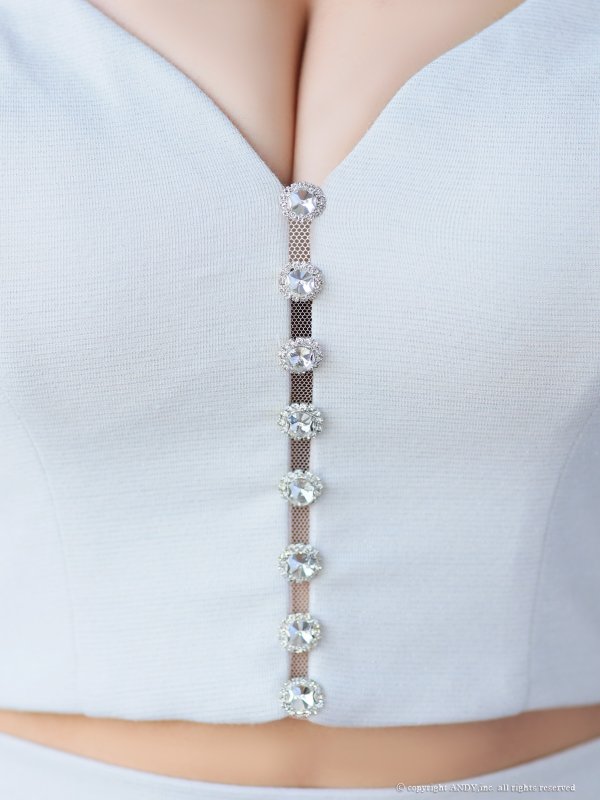 アイボリーxホワイト　モデル：りの　身長：157cm　着用サイズ：Sサイズ