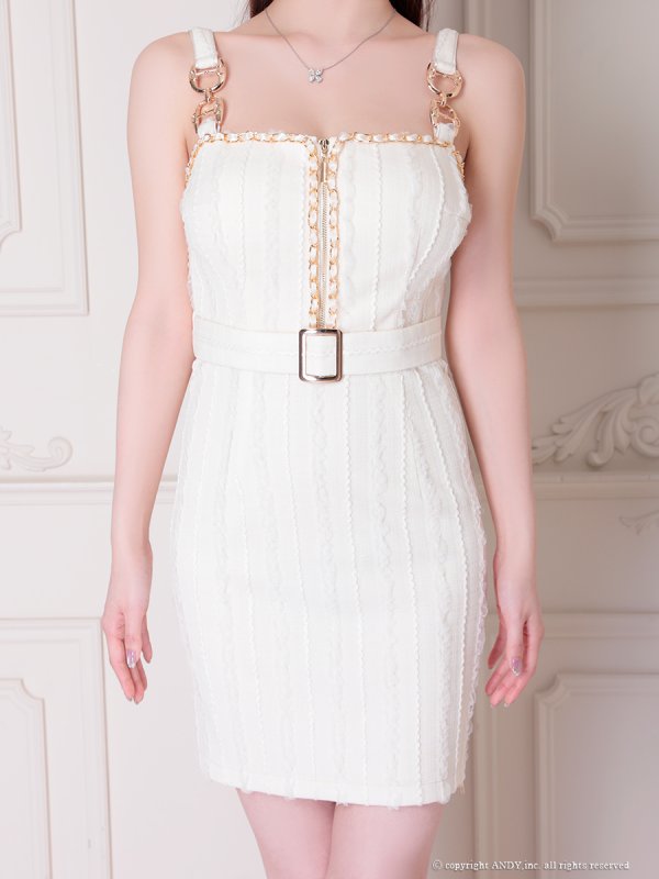 アイボリー モデル：ももか　身長：156cm　着用サイズ：Sサイズ