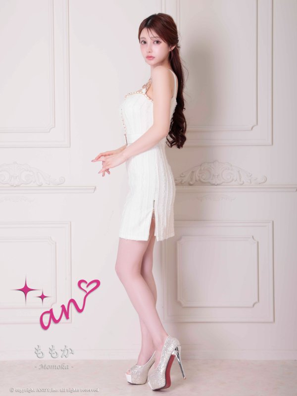 アイボリー モデル：ももか　身長：156cm　着用サイズ：Sサイズ