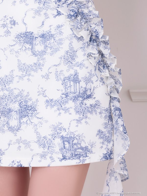 ホワイトxブルー モデル：まりん　身長：164cm　着用サイズ：Sサイズ