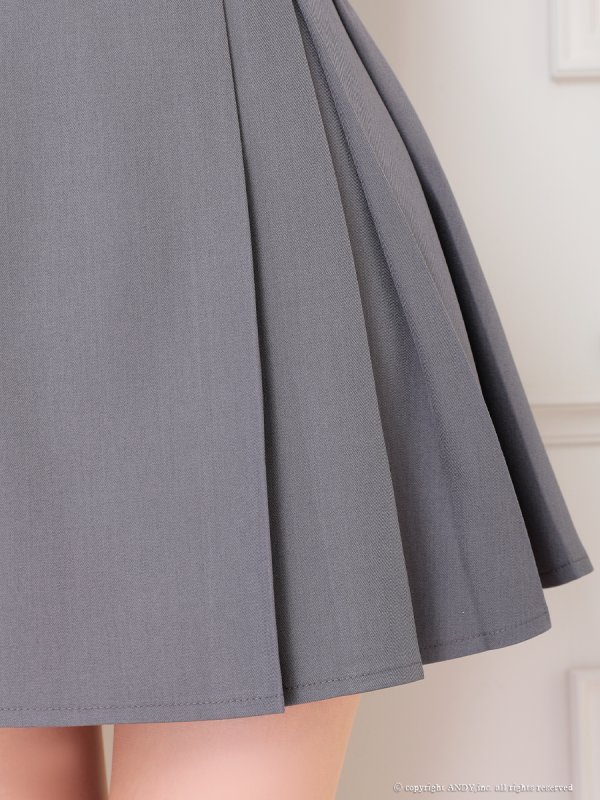 グレー モデル:ゆめ 身長:160cm 着用サイズ:Sサイズ