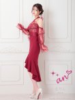 レッド　モデル：まりん　身長：171cm　着用サイズ：Sサイズ