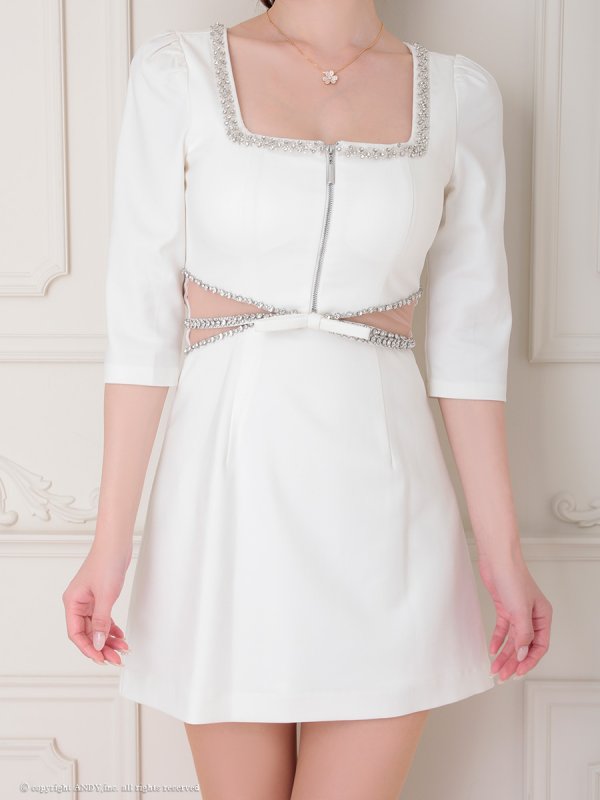 ホワイト モデル：ゆめ　身長：160cm　着用サイズ：Sサイズ