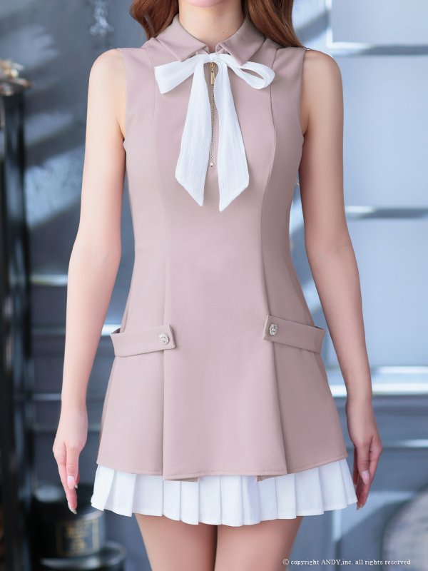 ピンクxホワイト　モデル：るりぴ　身長：165cm　着用サイズ：Sサイズ