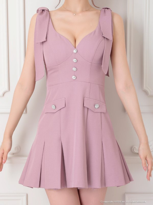 ピンク モデル：まりん　着用サイズ：Sサイズ