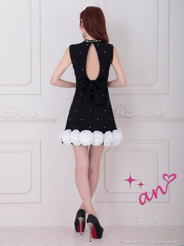 ブラック モデル：まりん　身長：164cm　着用サイズ：Sサイズ