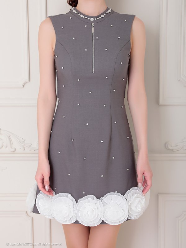 グレー モデル：ゆめ　身長：160cm　着用サイズ：Sサイズ