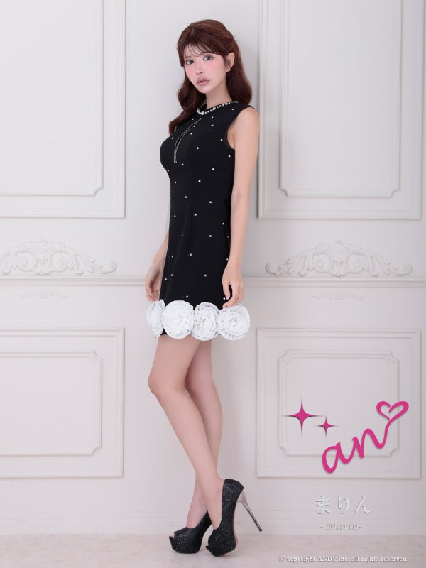 ブラック モデル：まりん　身長：164cm　着用サイズ：Sサイズ