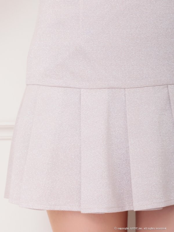 ベージュ モデル：ゆめ　身長：160cm　着用サイズ：Sサイズ