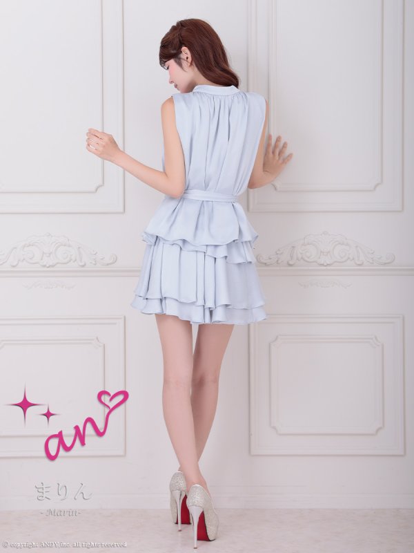 アイスブルー モデル：まりん　身長：164cm　着用サイズ：Sサイズ