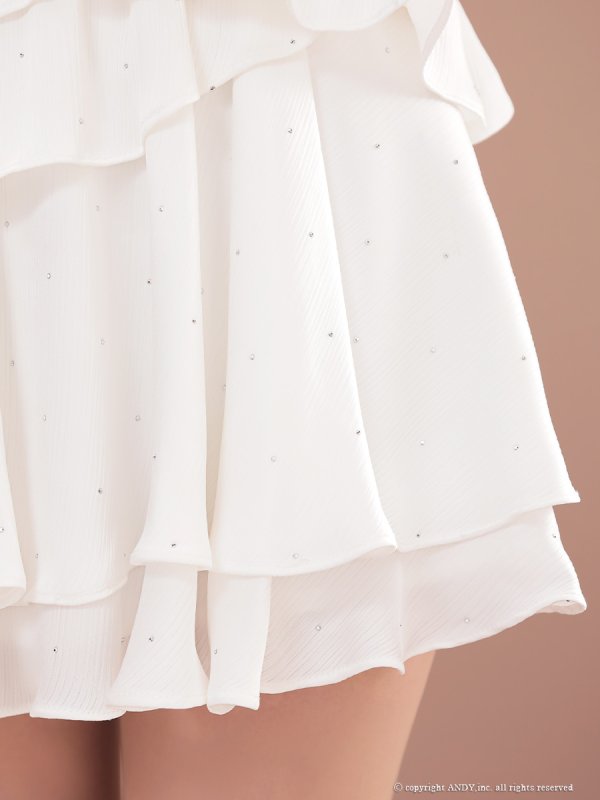 ホワイト モデル：るりぴ　身長：165cm　着用サイズ：Sサイズ