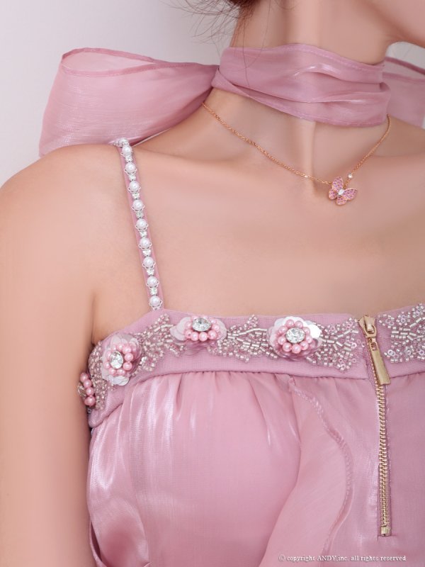 ピンク モデル：まりん　身長：164cm　着用サイズ：Sサイズ