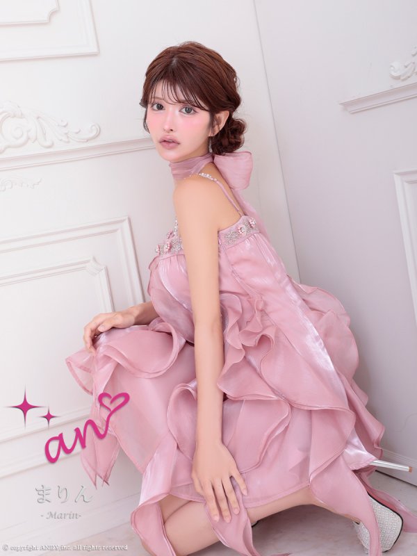 ピンク モデル：まりん　身長：164cm　着用サイズ：Sサイズ