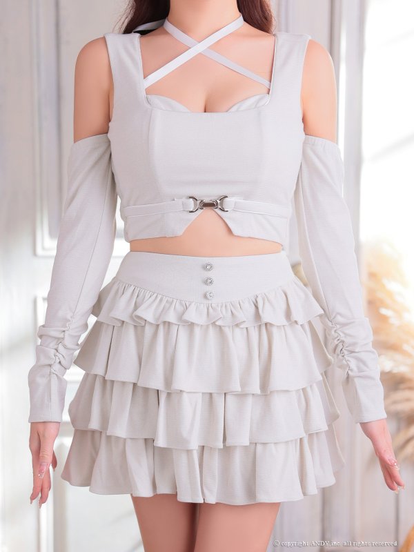 グレージュ モデル：りな　身長：160cm　着用サイズ：Sサイズ