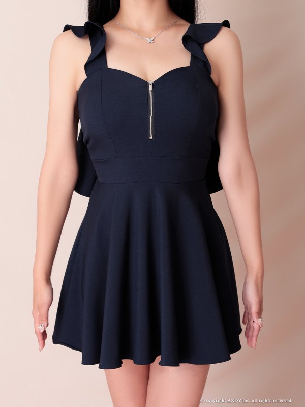 ネイビー　モデル：天使あさまる　着用サイズ：Sサイズ