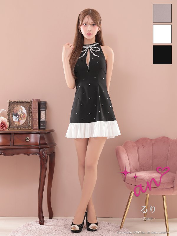 ブラックxホワイト　モデル：るりぴ　身長：165cm　着用サイズ：Sサイズ