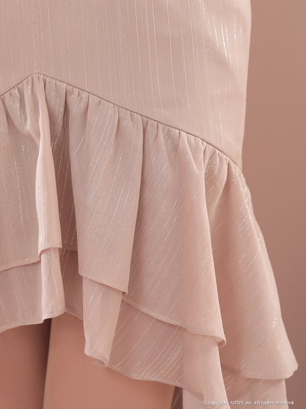 ベージュ モデル:るり 身長:165cm 着用サイズ:Sサイズ