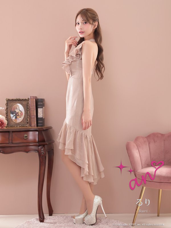 ベージュ モデル:るり 身長:165cm 着用サイズ:Sサイズ