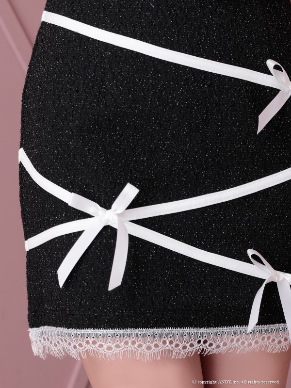 ブラック モデル:愛咲ななみ 着用サイズ:Sサイズ