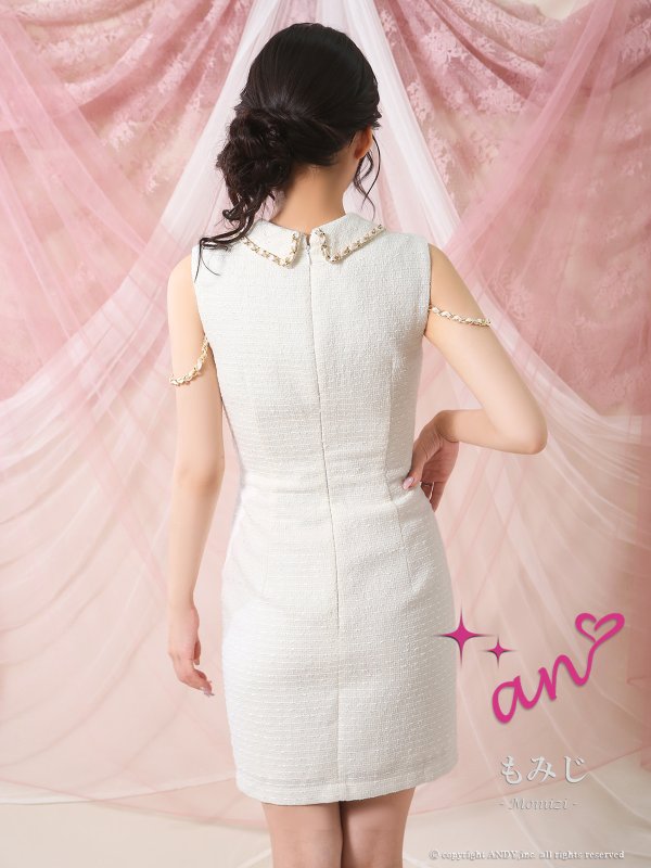 ホワイト モデル:もみじ 着用サイズ:Sサイズ