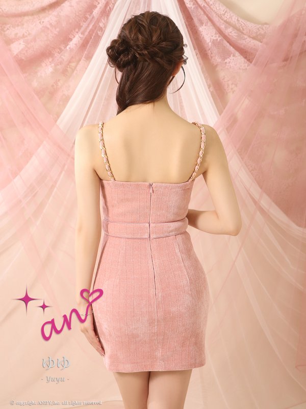 ピンク モデル：ゆゆ　着用サイズ：Sサイズ