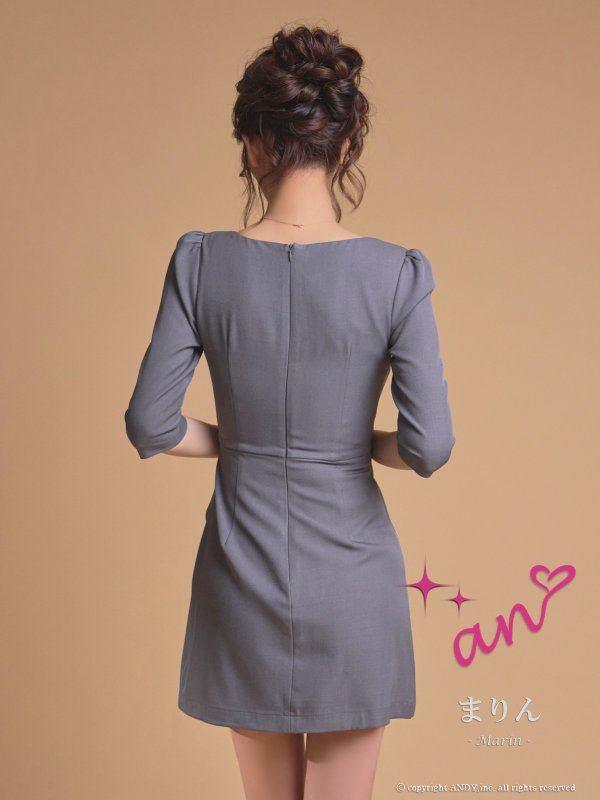 グレー モデル：まりん　着用サイズ：Sサイズ