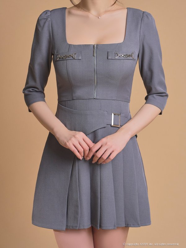 グレー モデル：まりん　着用サイズ：Sサイズ