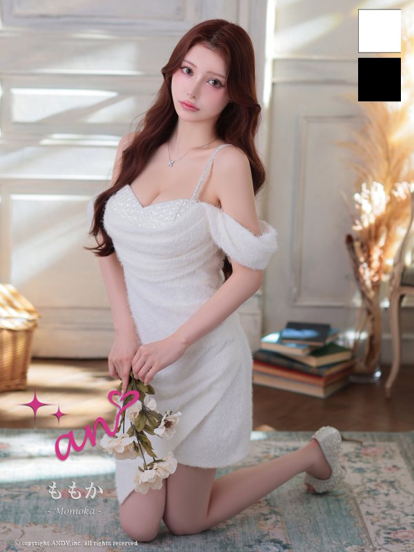 ホワイト　モデル：ももか　身長：156cm　着用サイズ：Sサイズ