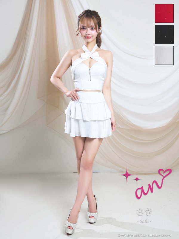 ホワイト モデル：さき　着用サイズ：Sサイズ