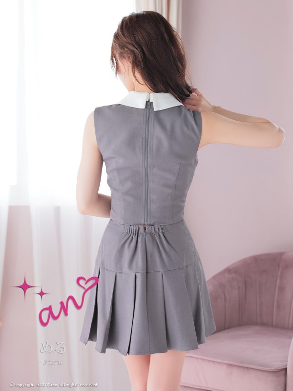 グレー　モデル：める　着用サイズ：Sサイズ