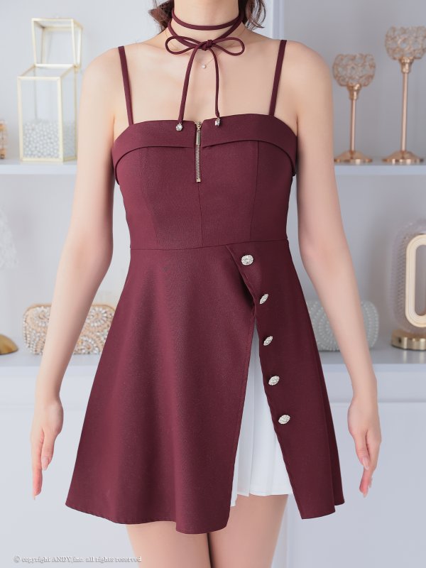 ワインレッドxホワイト モデル：まりん　身長：171cm　着用サイズ：Sサイズ