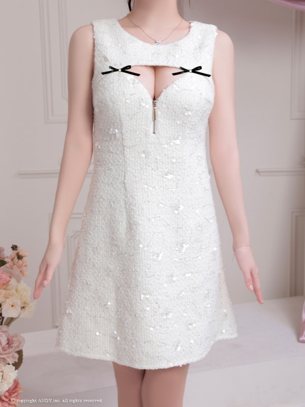 ホワイト　モデル：ももか　身長：156cm　着用サイズ：Sサイズ