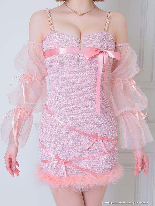 ピンク　モデル：かのん　着用サイズ：Sサイズ