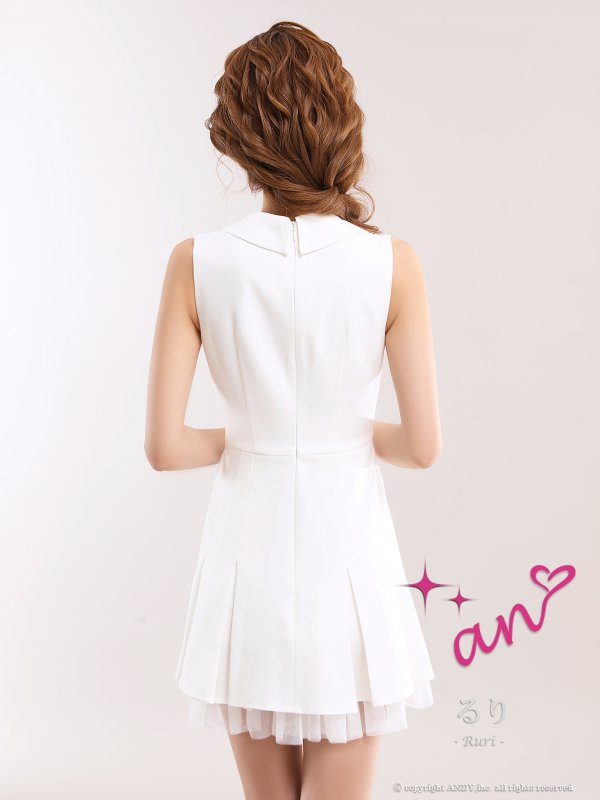 ホワイト モデル：るりぴ　身長：165cm　着用サイズ：Sサイズ