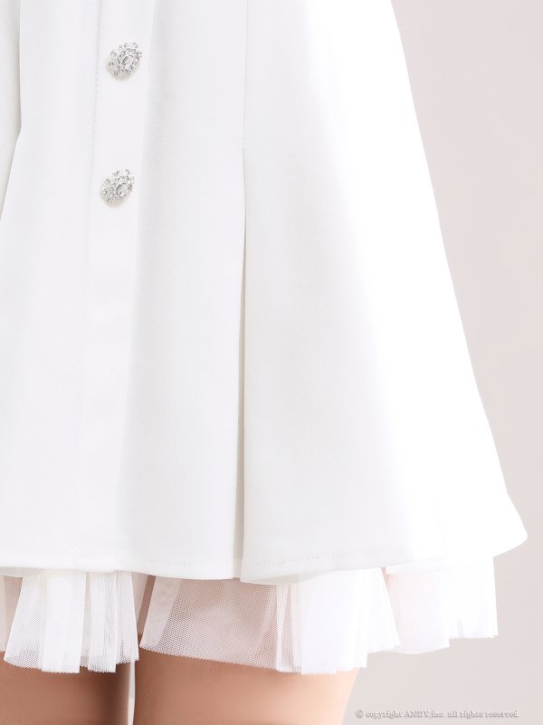 ホワイト モデル：るりぴ　身長：165cm　着用サイズ：Sサイズ